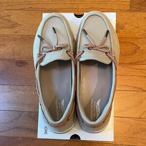 Skechers Women's Shoreline Natural Loafers